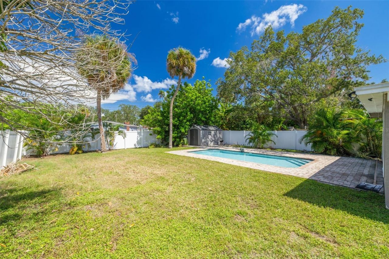 4227 Harrisburg Street Ne, Saint Petersburg, FL 33703 Photo