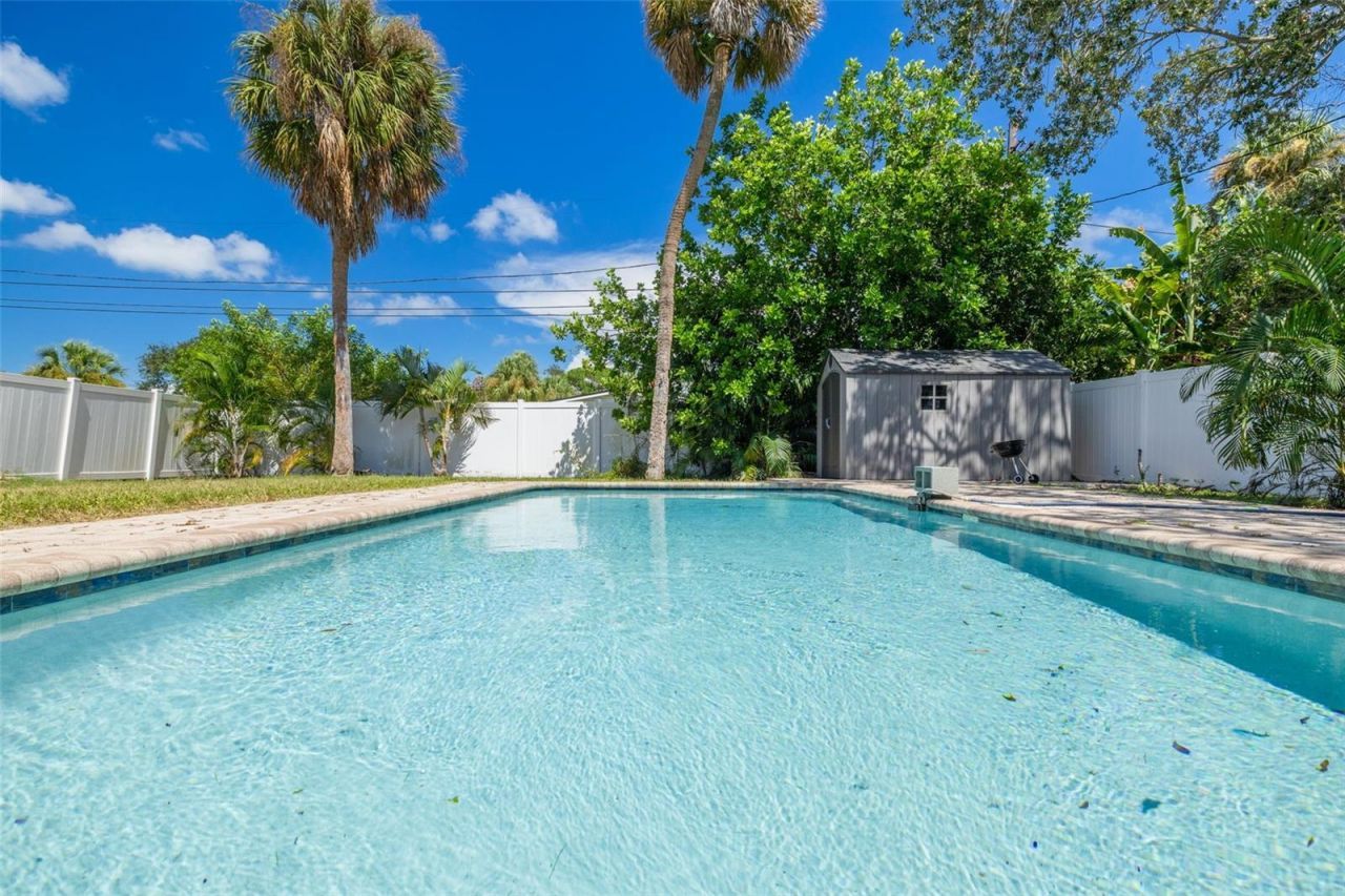 4227 Harrisburg Street Ne, Saint Petersburg, FL 33703 Photo