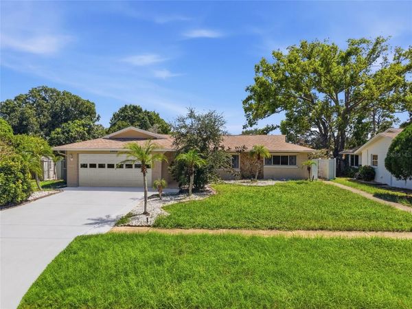 1403 GARDEN AVENUE , TARPON SPRINGS, FL 34689