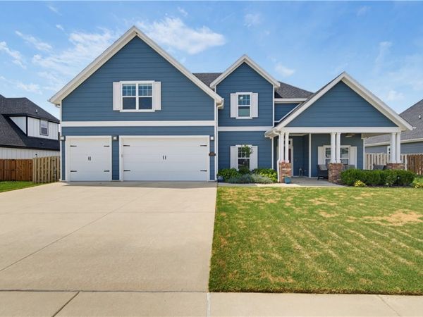 6420 S 60th Street , Rogers, AR 72758