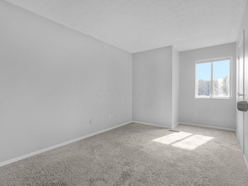 5204 Dierker Road, Unit D, Columbus, OH 43220 Photo 12
