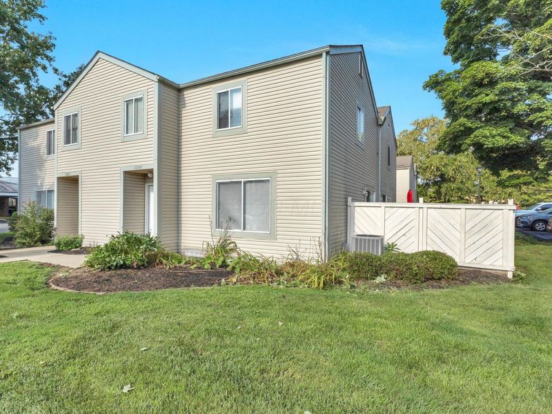 5204 Dierker Road, Unit D, Columbus, OH 43220 Photo 18