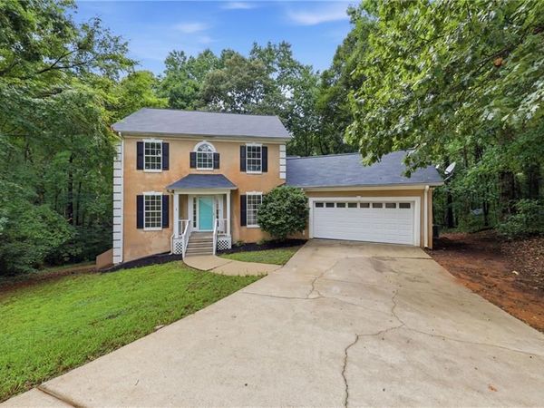 208 Foxdale Court , LaGrange, GA 30240