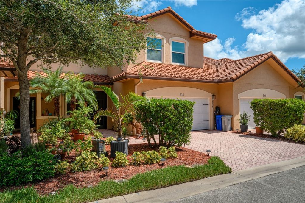2755 65th Drive, Unit 104, Vero Beach, FL 32966 Photo