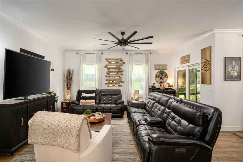 2755 65th Drive, Unit 104, Vero Beach, FL 32966 Photo