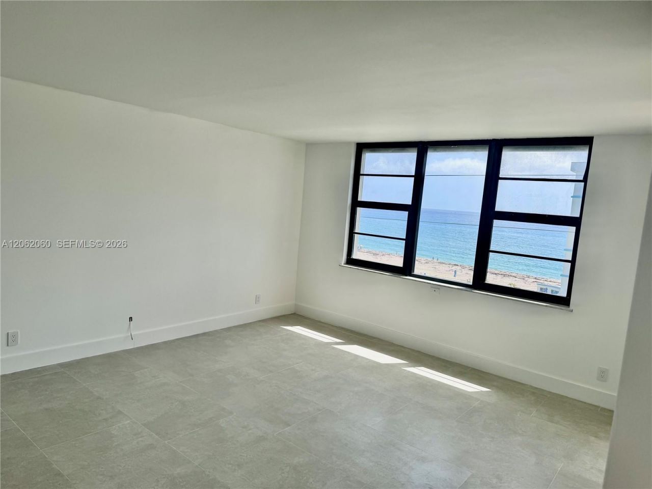 911 Ocean Dr , Unit 503, Juno Beach, FL 33408 Photo