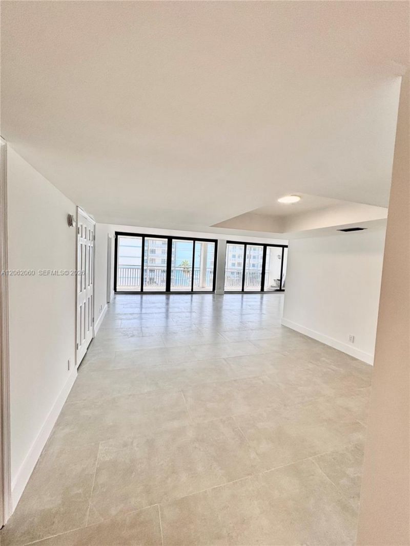 911 Ocean Dr , Unit 503, Juno Beach, FL 33408 Photo