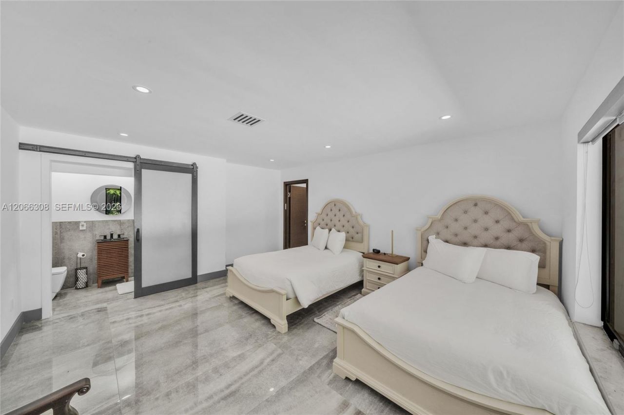 5811 SW 33rd Ter , Hollywood, FL 33312 Photo