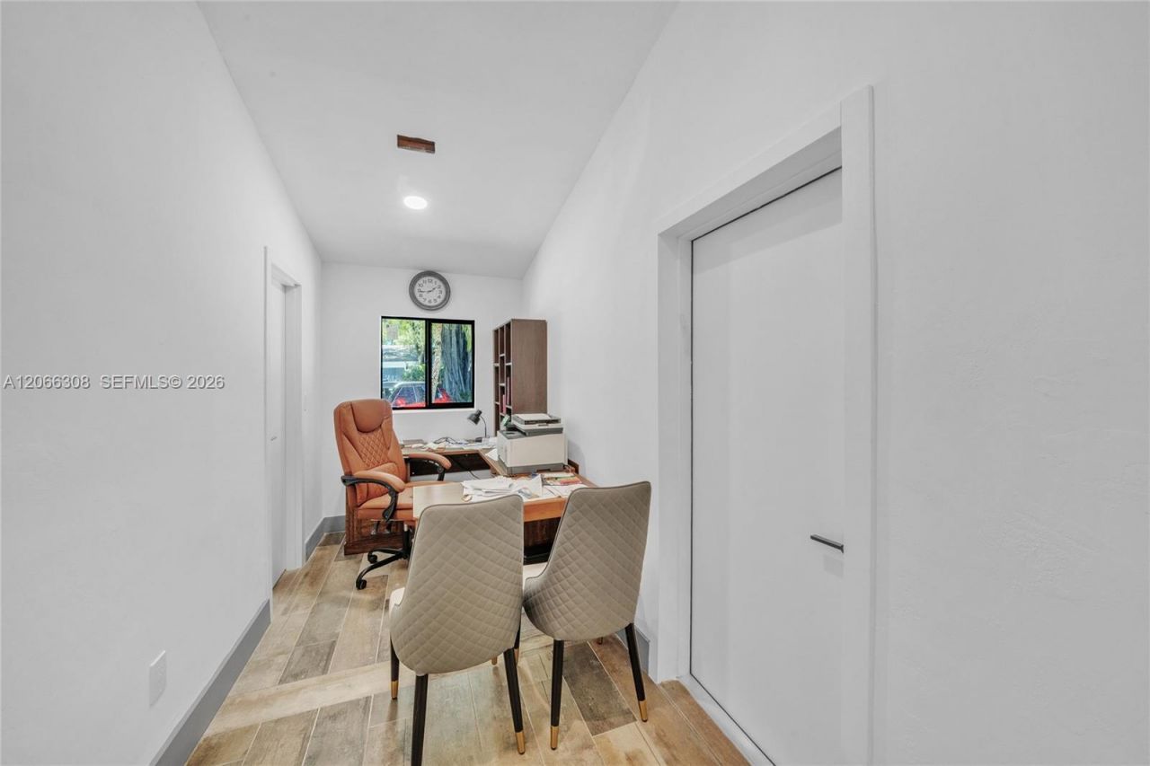 5811 SW 33rd Ter , Hollywood, FL 33312 Photo