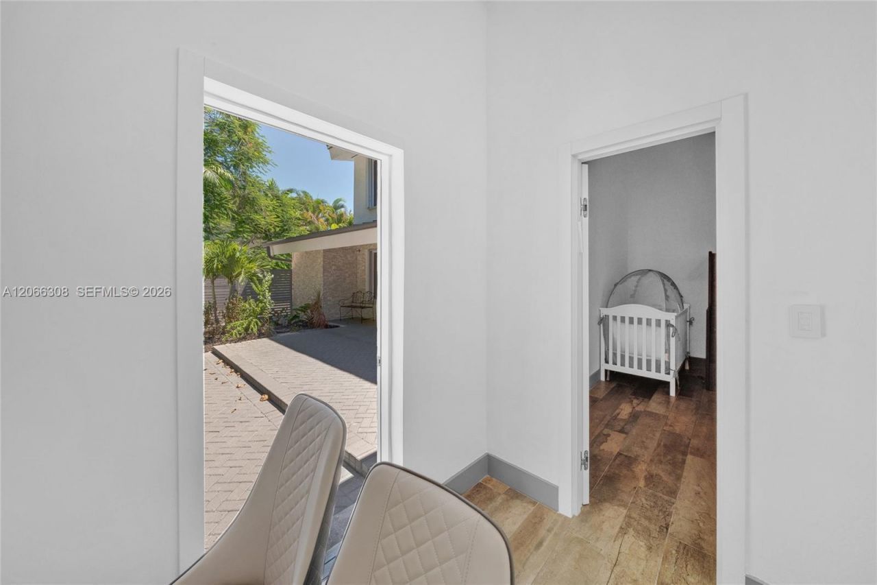 5811 SW 33rd Ter , Hollywood, FL 33312 Photo