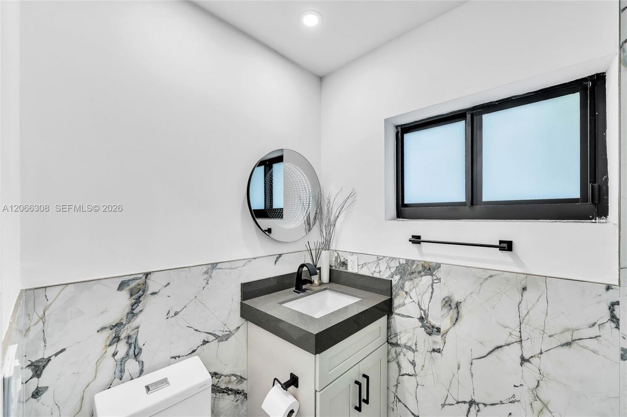 5811 SW 33rd Ter , Hollywood, FL 33312 Photo