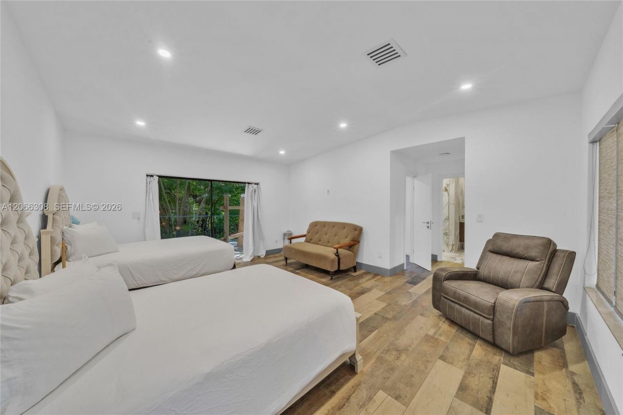 5811 SW 33rd Ter , Hollywood, FL 33312 Photo