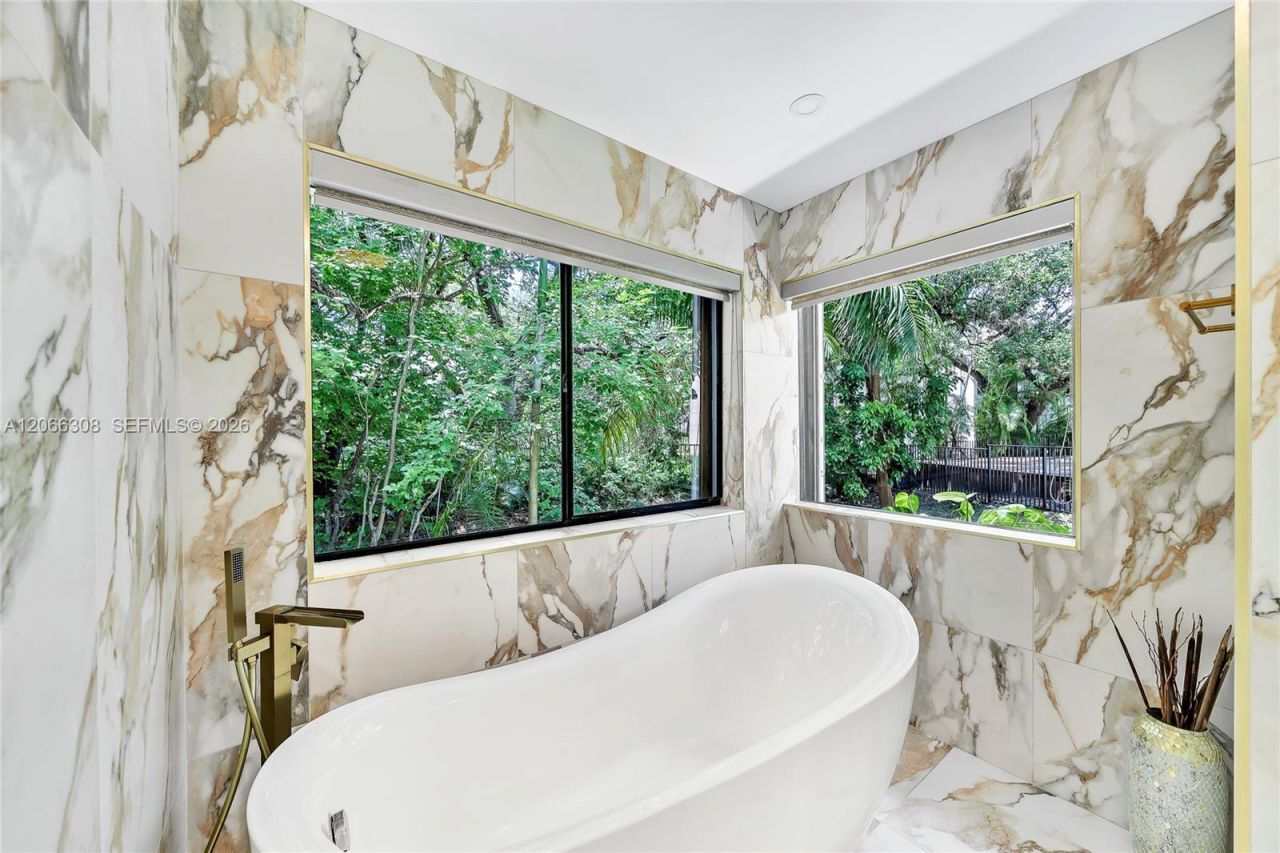 5811 SW 33rd Ter , Hollywood, FL 33312 Photo