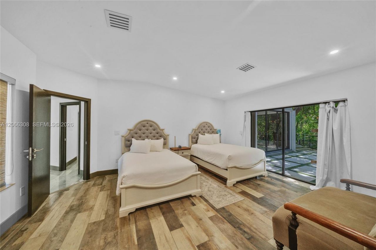 5811 SW 33rd Ter , Hollywood, FL 33312 Photo