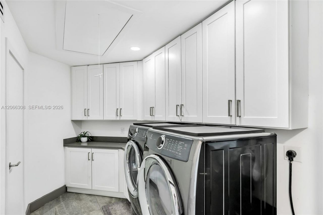 5811 SW 33rd Ter , Hollywood, FL 33312 Photo
