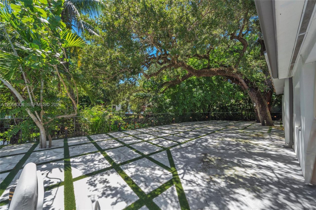 5811 SW 33rd Ter , Hollywood, FL 33312 Photo