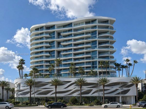 17550 Collins Ave , Unit 701, Sunny Isles Beach, FL 33160