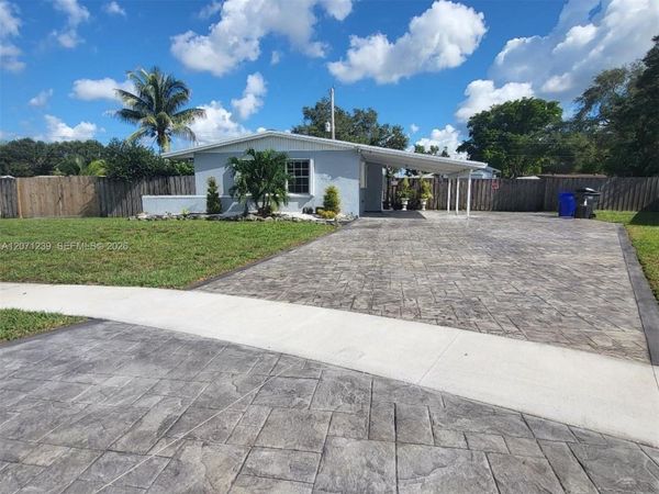 7031 Taylor St , Hollywood, FL 33024