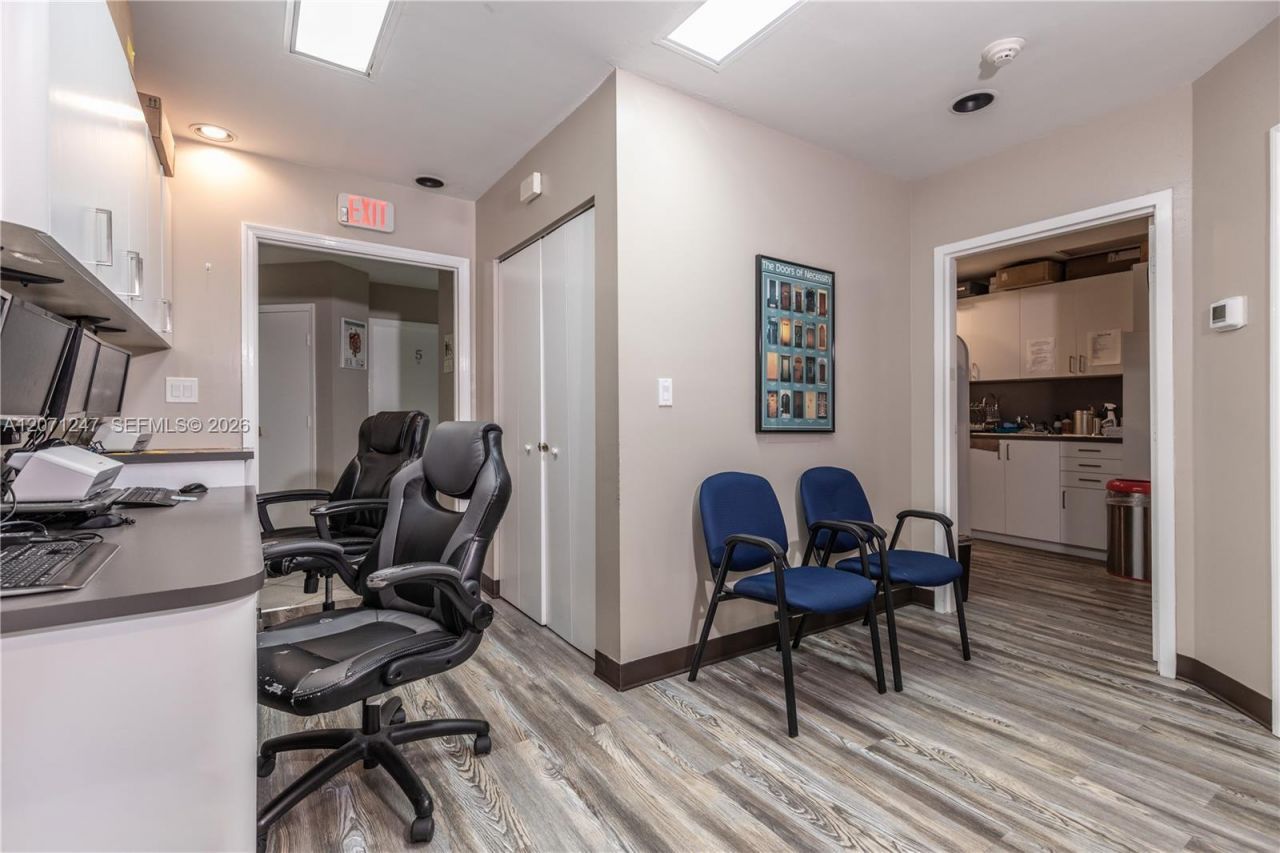 7765 SW 87th Ave , Unit 212A, Miami, FL 33173 Photo