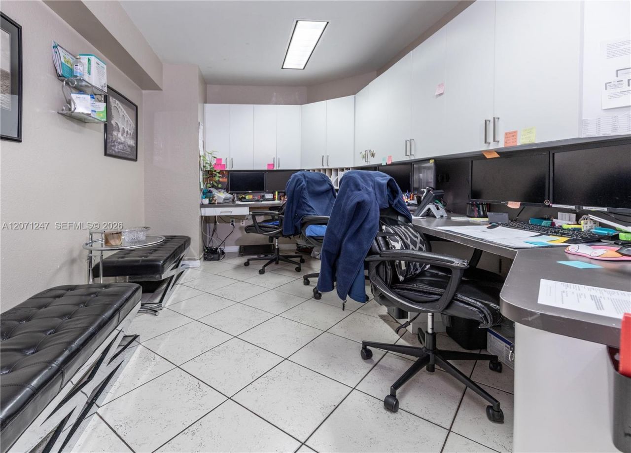 7765 SW 87th Ave , Unit 212A, Miami, FL 33173 Photo