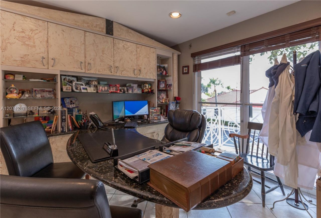 7765 SW 87th Ave , Unit 212A, Miami, FL 33173 Photo