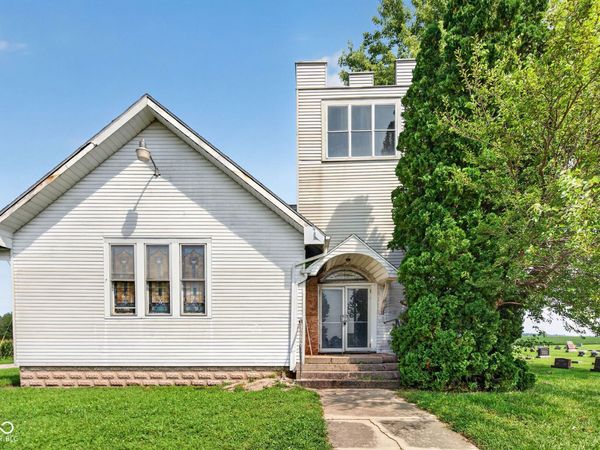 13700 E Orr Road , Parker City, IN 47368