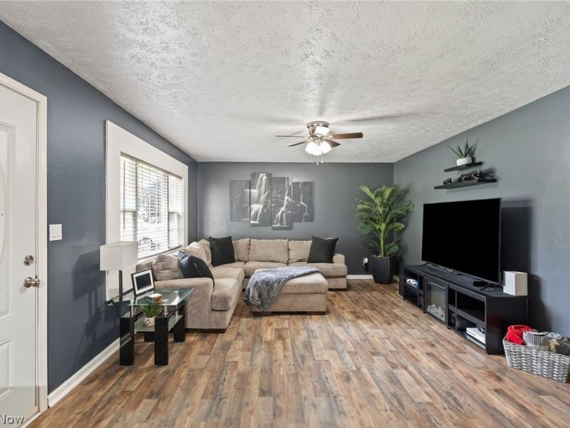 5684 Stanford Avenue, Youngstown, OH 44515 Photo 3