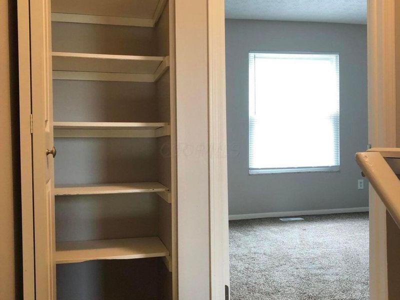 5684 Crossing Court , Unit 6, Columbus, OH 43231 Photo 7