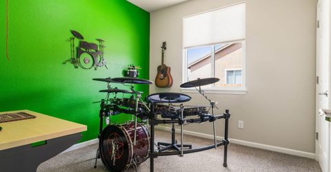 129 Egan Avenue, Dayton, NV 89403 Photo