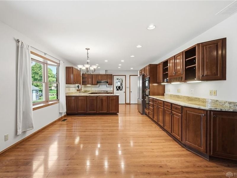 6621 Statesboro Road, Dayton, OH 45459 Photo 3