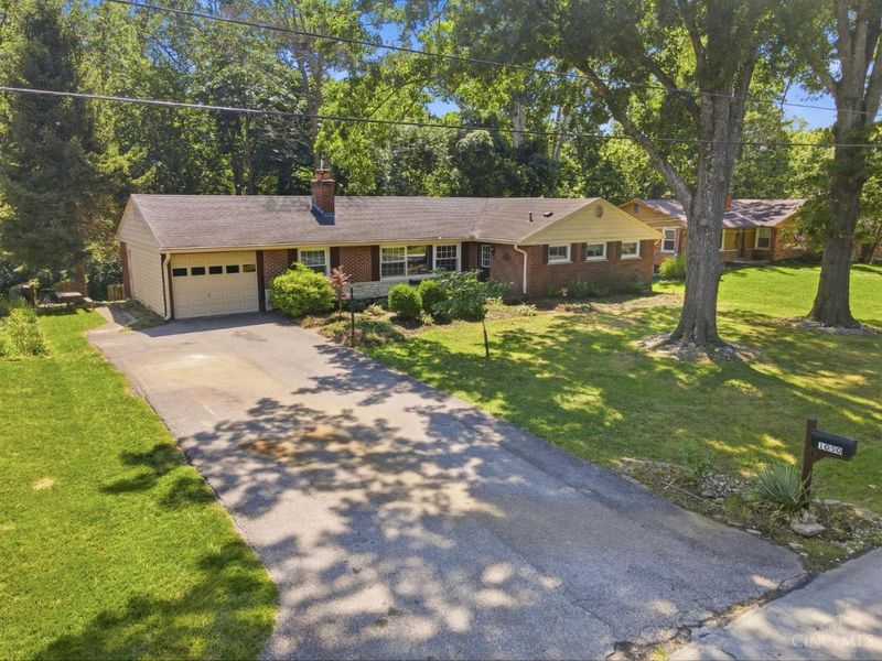 1050 nimitz Lane, Anderson Township, OH 45230 Photo 2