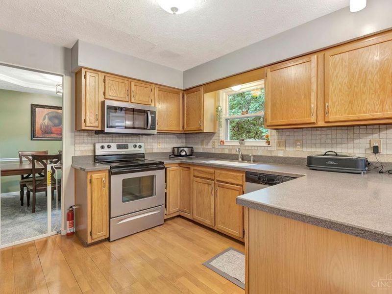 2352 Neeb Road, Green Township, OH 45233 Photo 11