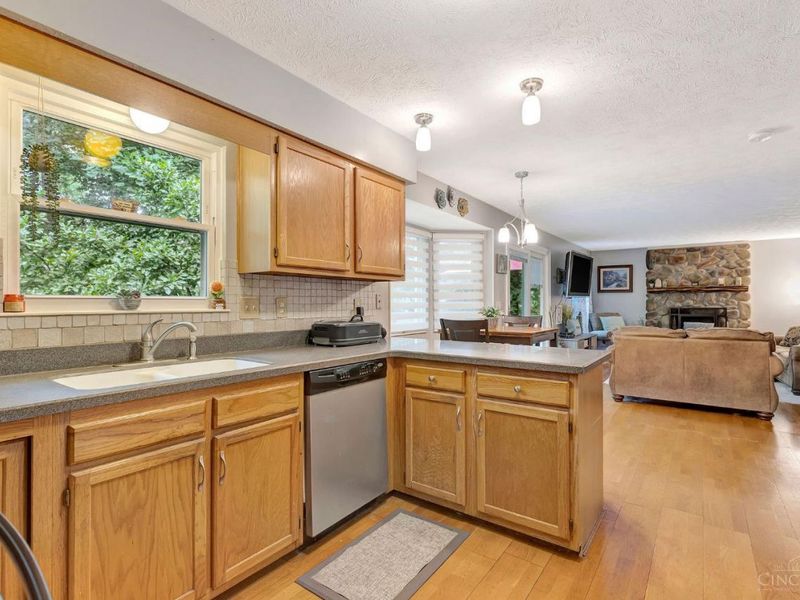 2352 Neeb Road, Green Township, OH 45233 Photo 12