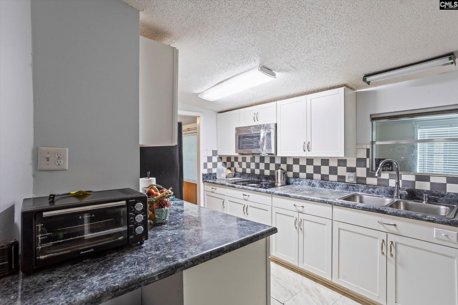 80 Carriage Hill Place Photo 11