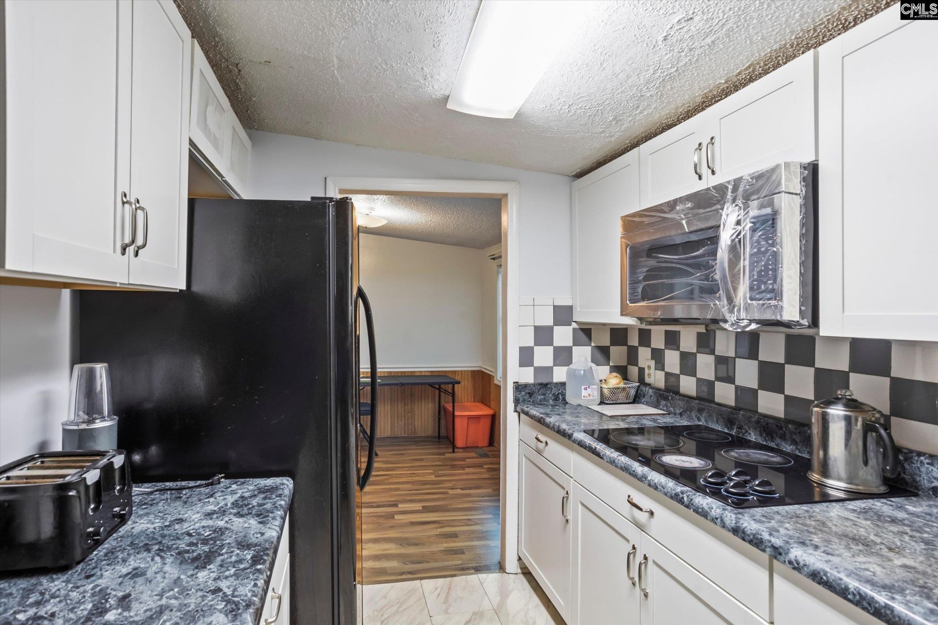 80 Carriage Hill Place Photo 9