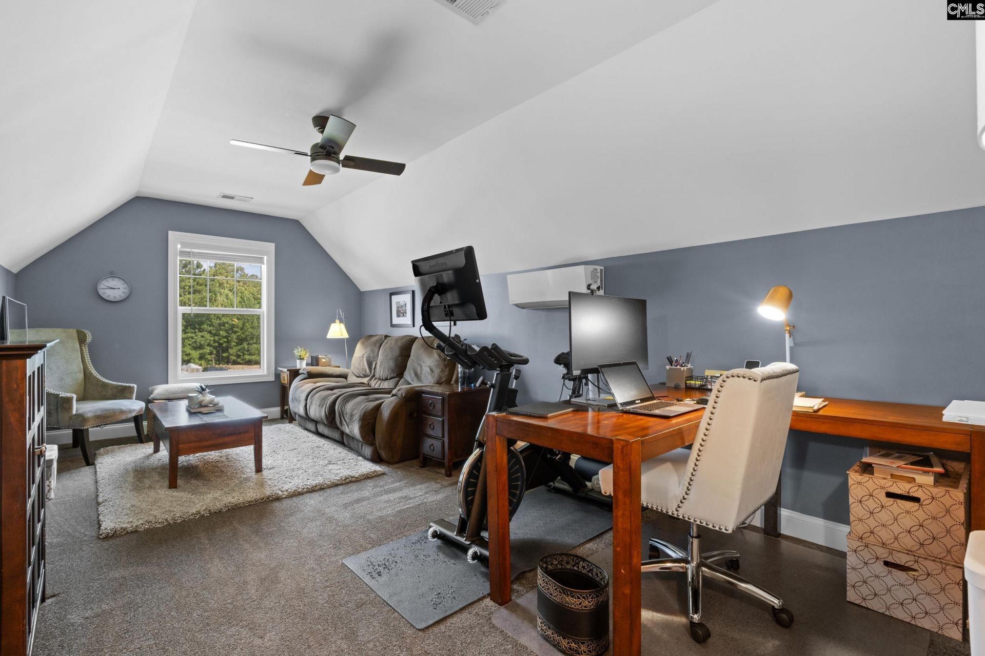 429 Wentworth Way Photo 23