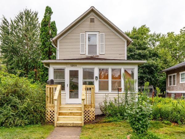 1203 Burnett Avenue, Ames, IA 50010