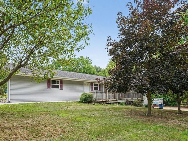 1946 Nazareth Road, Kalamazoo, MI 49048