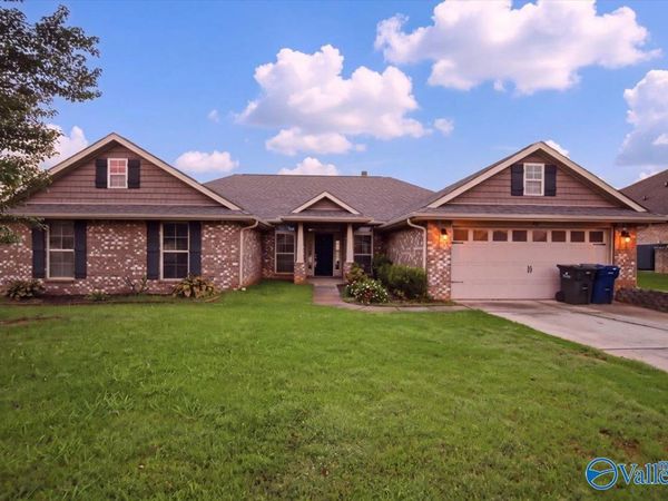 517 Summer Cove NW, Madison, AL 35757