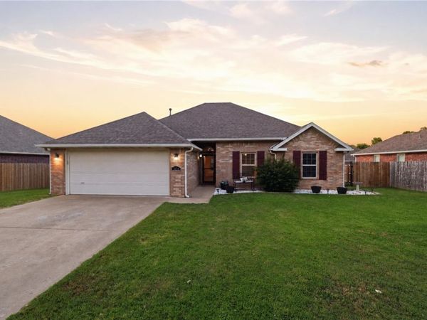 3644 W Clearwood Drive , Fayetteville, AR 72704