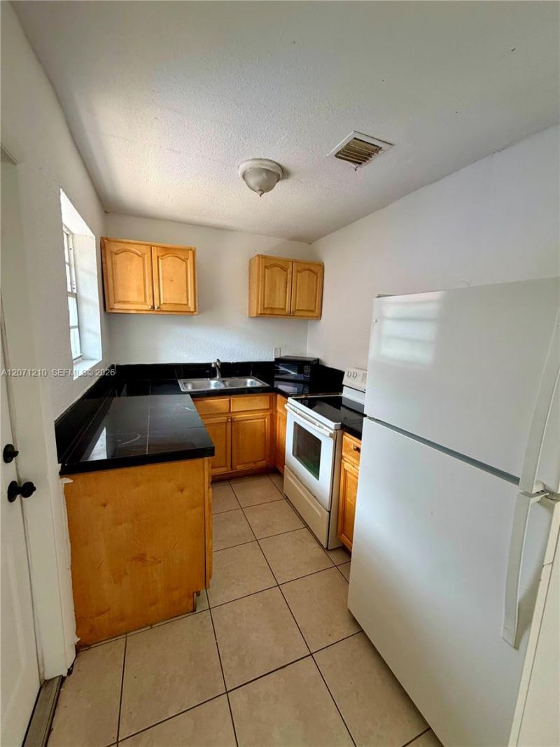 2781 NW 13th Ct, Fort Lauderdale, FL 33311 Photo