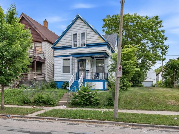 2848 N 19th STREET, Milwaukee, WI 53206