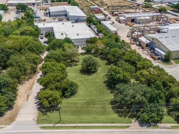 7419 S Cooper Street, Arlington, TX 76001