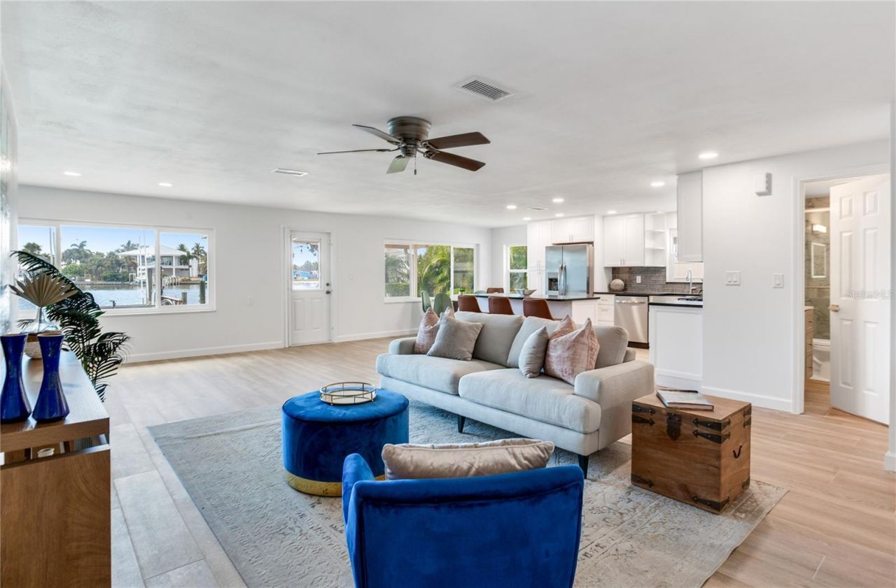 16458 Redington Drive, Redington Beach, FL 33708 Photo