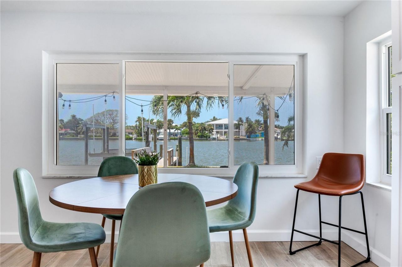 16458 Redington Drive, Redington Beach, FL 33708 Photo
