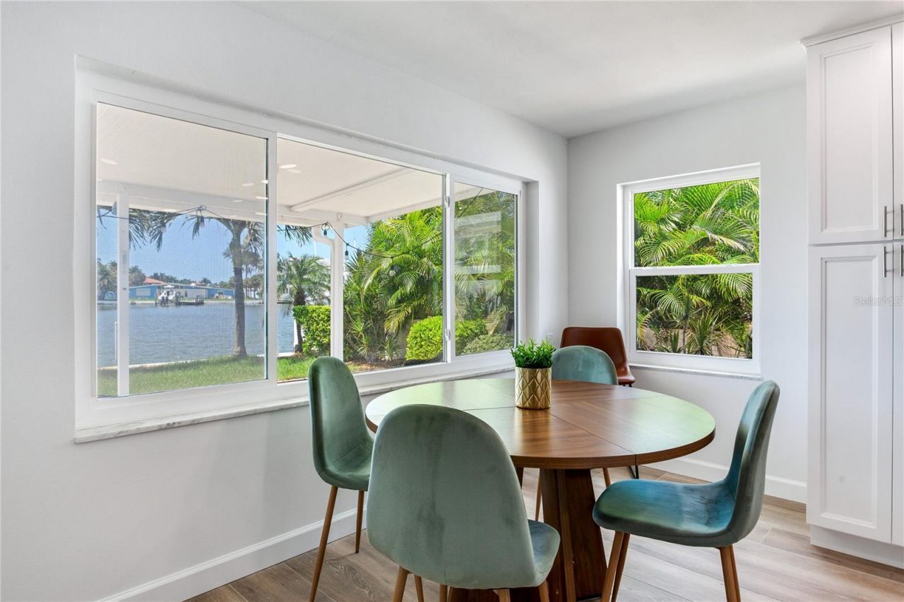 16458 Redington Drive, Redington Beach, FL 33708 Photo