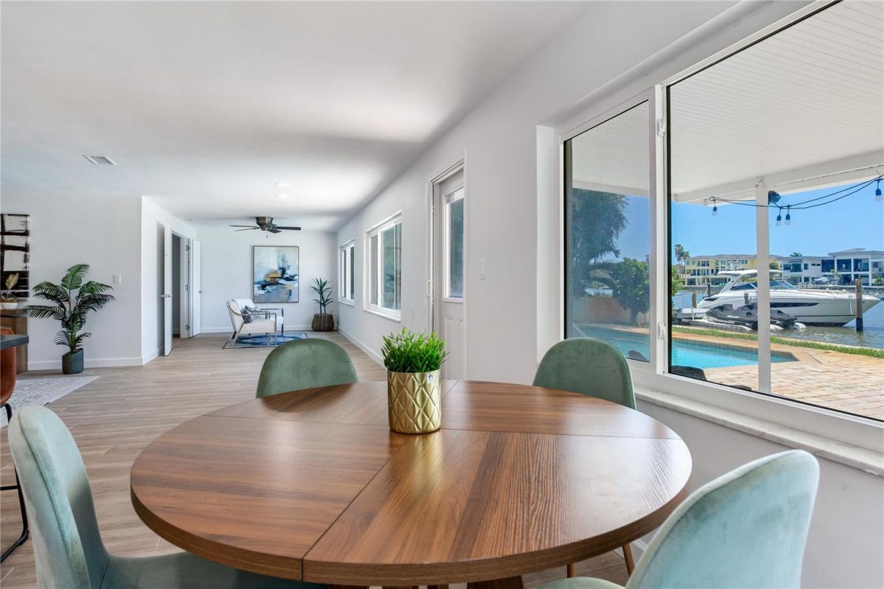 16458 Redington Drive, Redington Beach, FL 33708 Photo