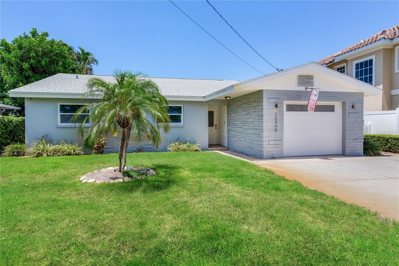 16458 Redington Drive, Redington Beach, FL 33708 Photo