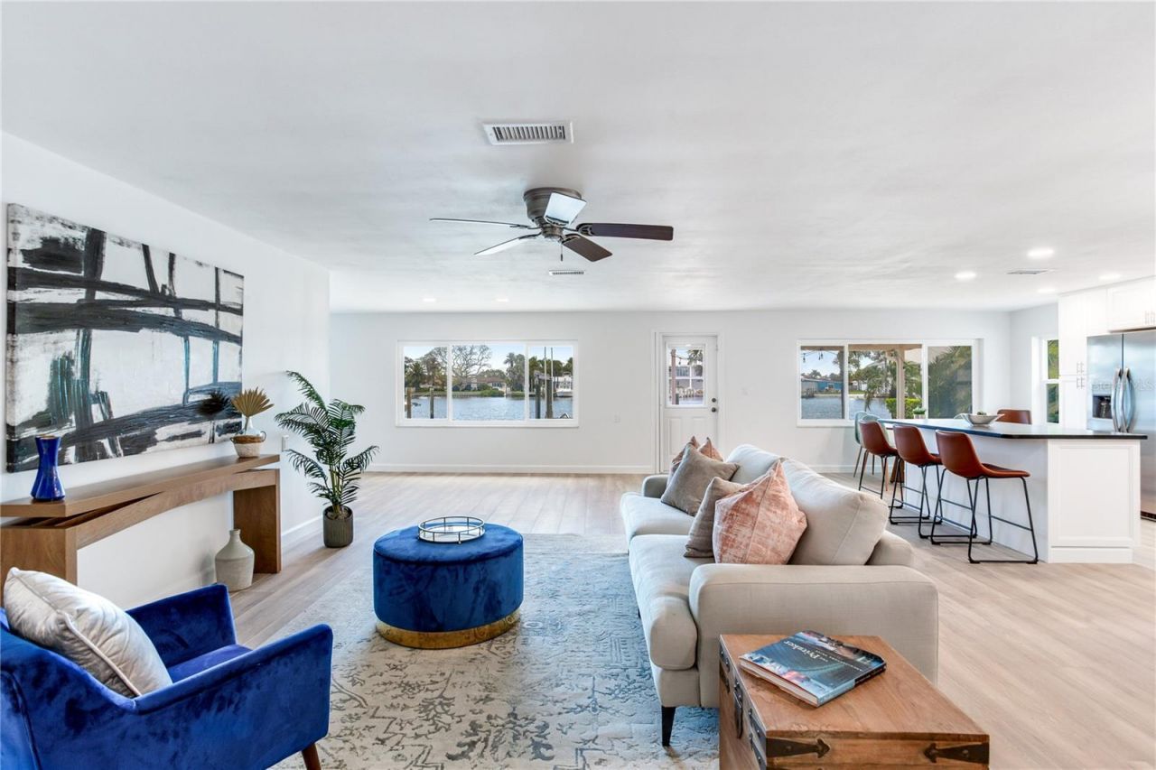 16458 Redington Drive, Redington Beach, FL 33708 Photo