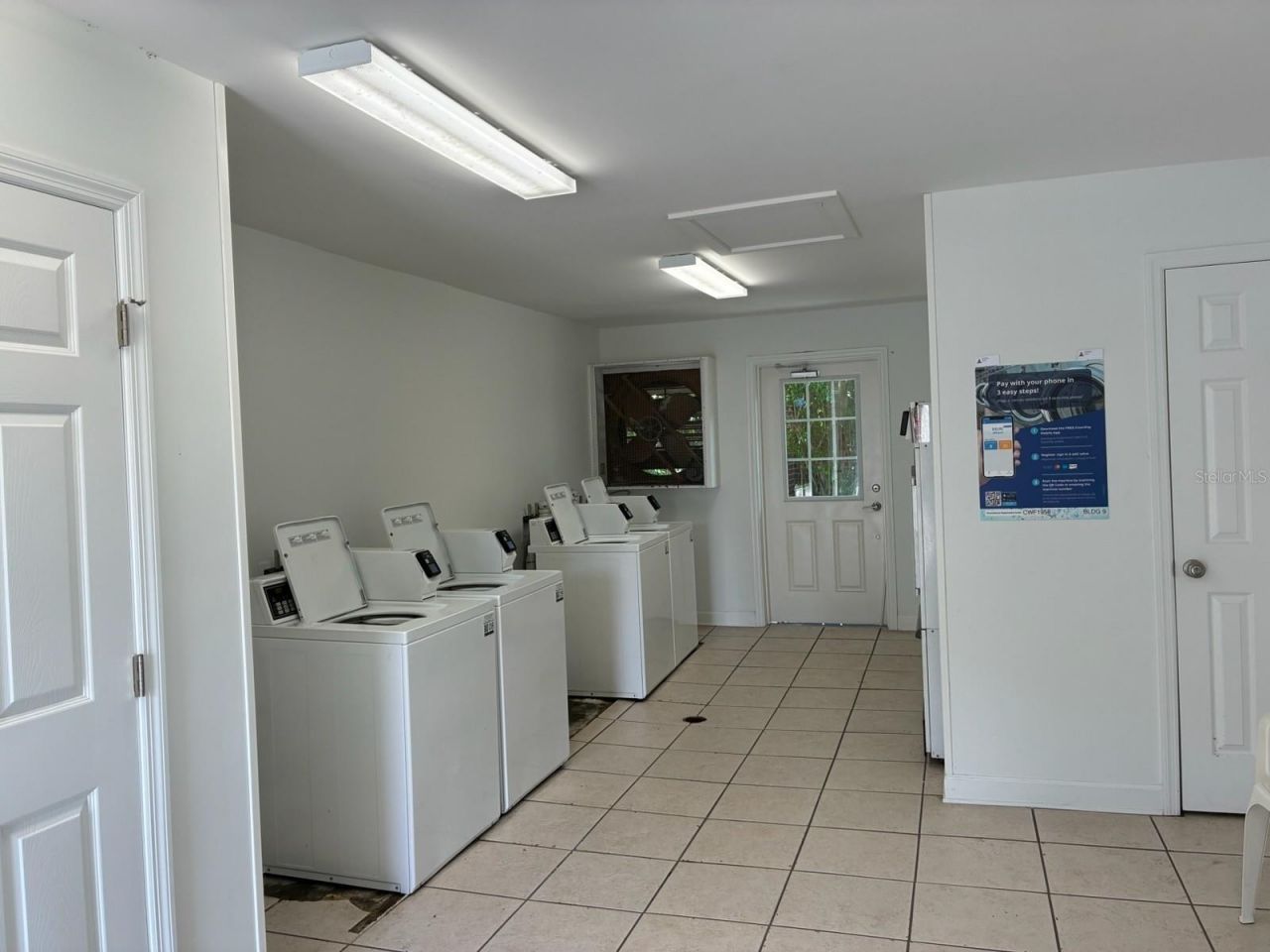 1124 85th Terrace N, Unit D, Saint Petersburg, FL 33702 Photo